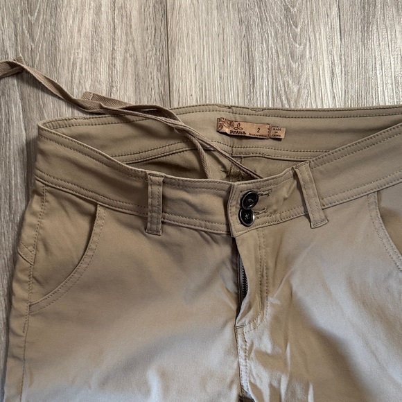 Prana khaki Zion hiking pant. Size 2 - Picture 7 of 8